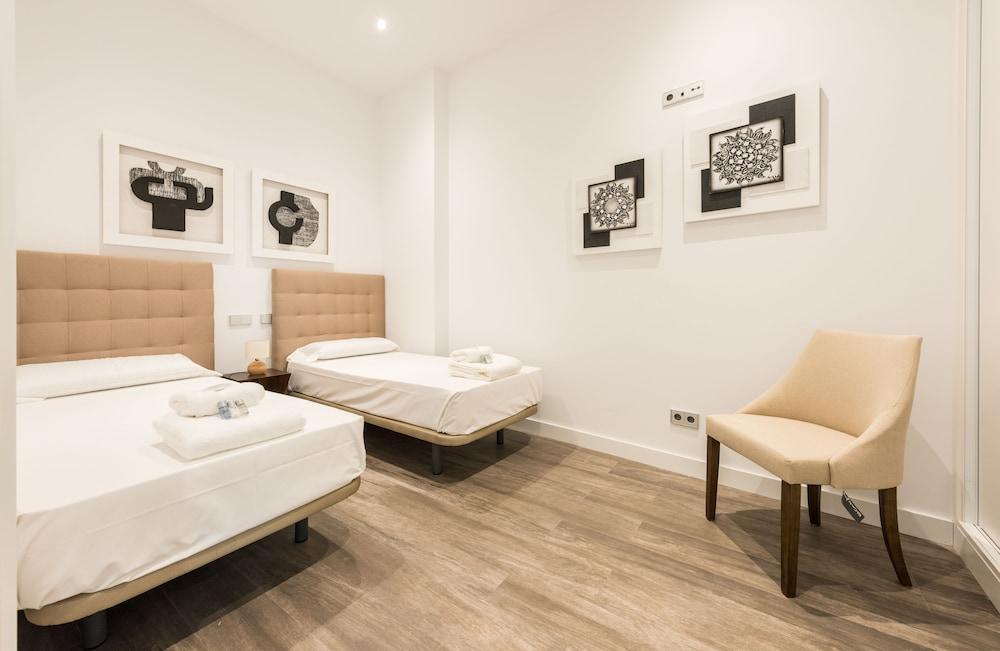 Puerta Del Sol City Center IV C Мадрид Екстериор снимка