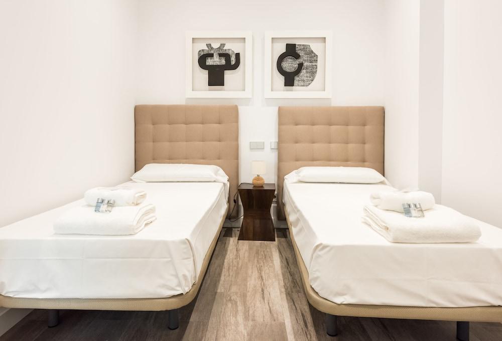 Puerta Del Sol City Center IV C Мадрид Екстериор снимка